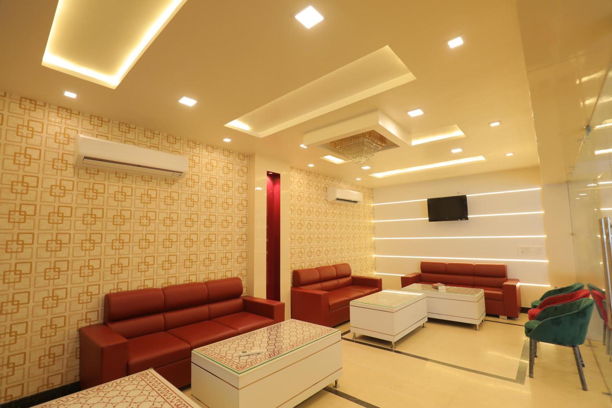 Hotel Red Carpet Tājganj Exterior photo